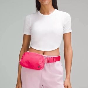 NEW in plastic Lululemon Lipgloss Belt Bag Hot Pink ships fast